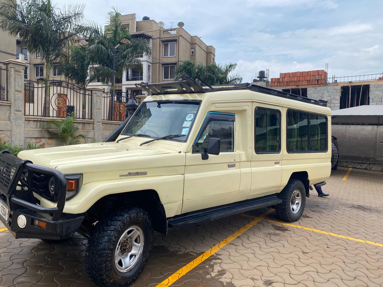 cheap 4x4 car rental uganda - safari land cruiser