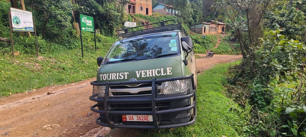 Rent Safari Van in Uganda - 4x4 car hire with guide